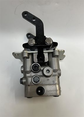 Válvula de control de movimiento de PC200-7 KOMATSU, válvula de pedal hidráulica 702-16-01861